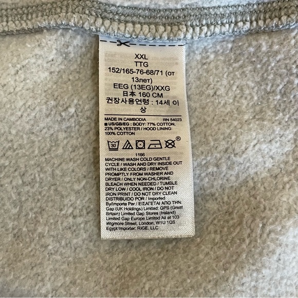 EUC GAP Kids Holiday / Christmas Logo Hoodie w/ Red & Green Mountains - Picture 12 of 12